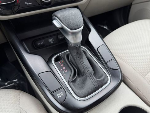 Used 2020 Kia Soul LX image 27