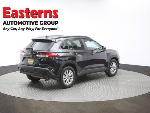 Used 2022 Toyota Corolla Cross LE image 40