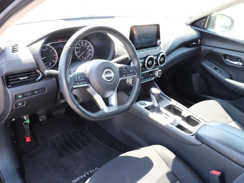 Used 2024 Nissan Sentra SV w/ All-Weather Package FWD image 10