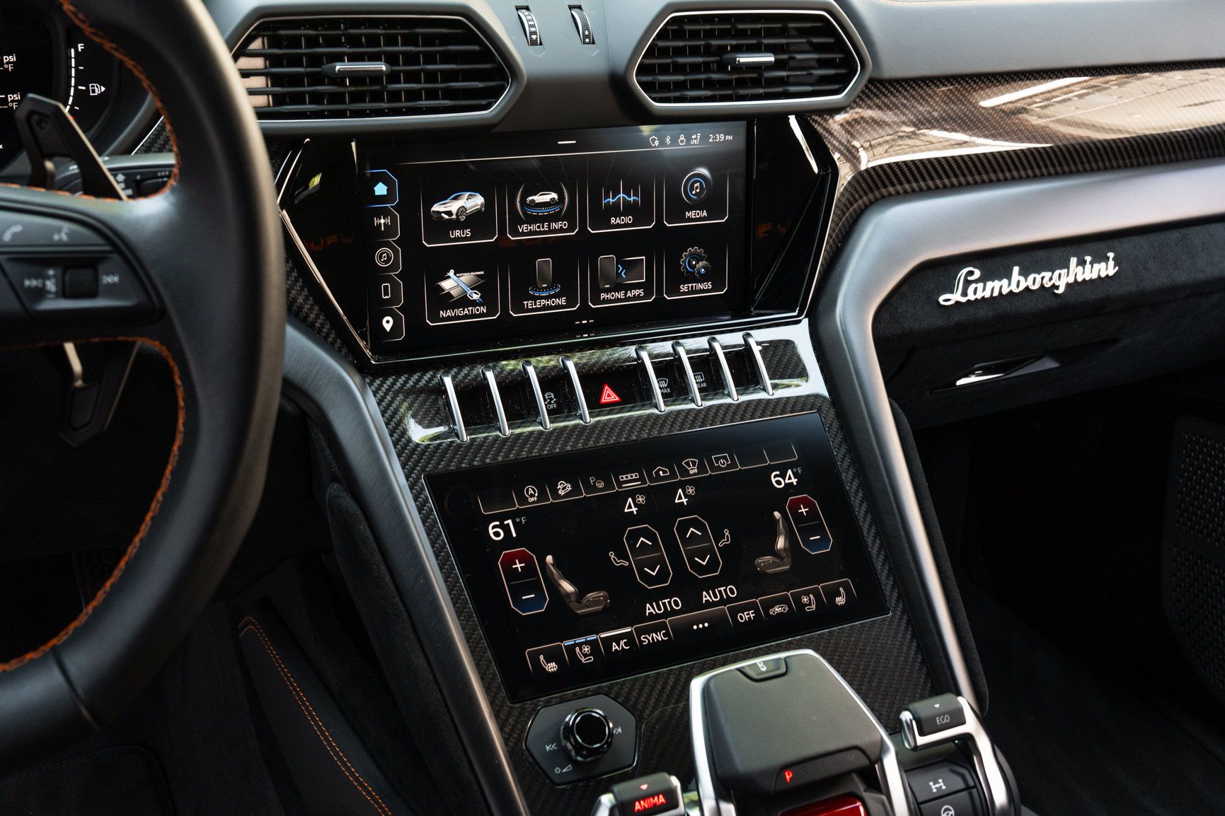 Used 2024 Lamborghini Urus Performante AWD/4WD image 44