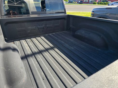 Used 2011 RAM 1500 Classic SLT AWD/4WD image 5