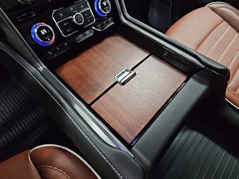 Certified 2024 GMC Yukon Denali Ultimate image 20