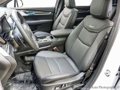 New 2025 Cadillac XT5 Sportv w/ Technology Package image 8