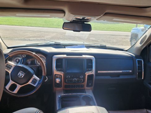 Used 2016 RAM 1500 Laramie Longhorn w/ Convenience Group AWD/4WD image 7