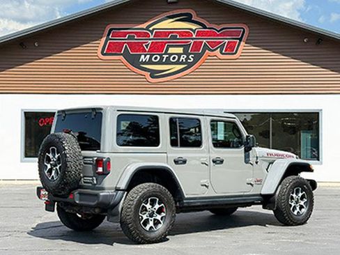 Used 2021 Jeep Wrangler Unlimited Rubicon w/ Dual Top Group AWD/4WD image 6