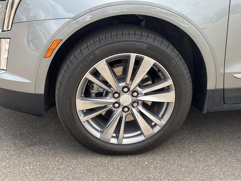 Certified 2024 Cadillac XT5 Premium Luxury AWD/4WD image 8