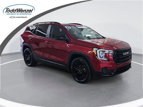 Used 2023 GMC Terrain SLE w/ Driver Convenience Package AWD/4WD image 1