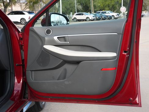 Used 2025 Hyundai Sonata SEL image 27