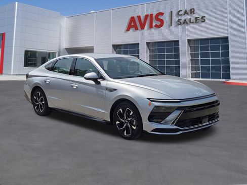 Used 2025 Hyundai Sonata SEL FWD image 3
