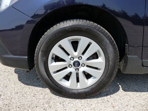 Used 2018 Subaru Outback 2.5i Premium AWD/4WD image 15