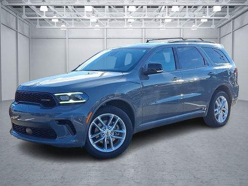Used 2024 Dodge Durango GT image 1