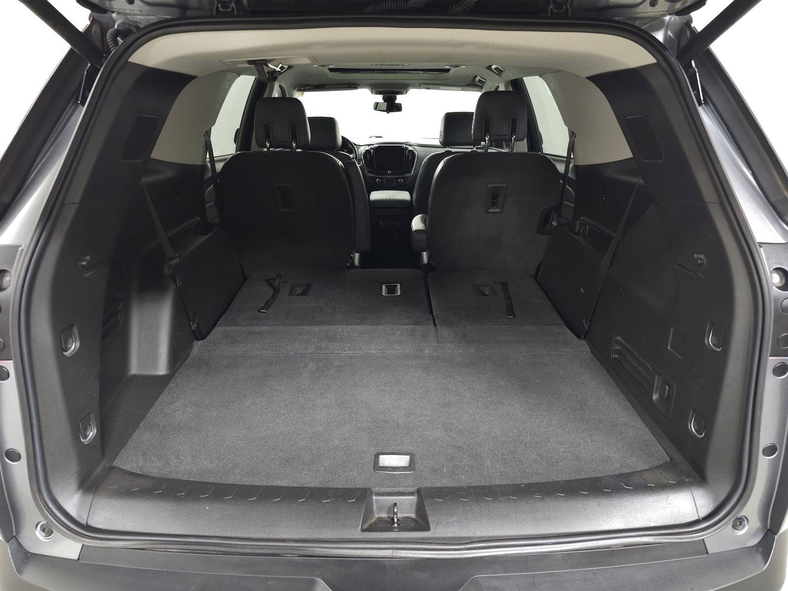 Used 2018 Chevrolet Traverse LT w/ LPO, Floor Liner Package AWD/4WD image 7
