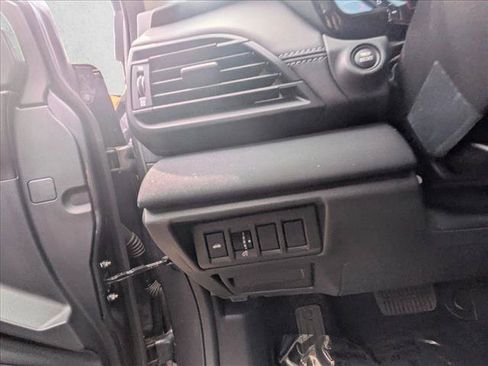 Used 2025 Subaru Legacy Premium AWD/4WD image 19