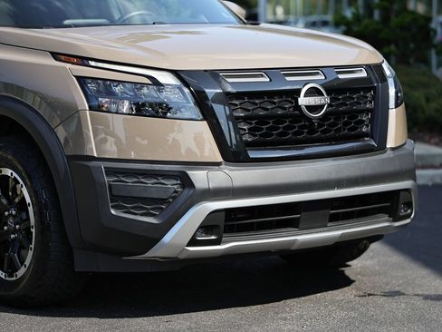 Used 2025 Nissan Pathfinder Rock Creek AWD/4WD image 2