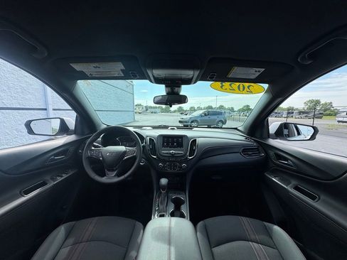 Used 2023 Chevrolet Equinox RS w/ LPO, Floor Liner Package FWD image 2