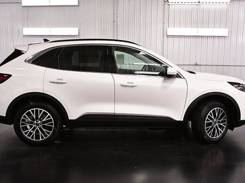 New 2025 Ford Escape SE w/ PHEV Premium Package image 8