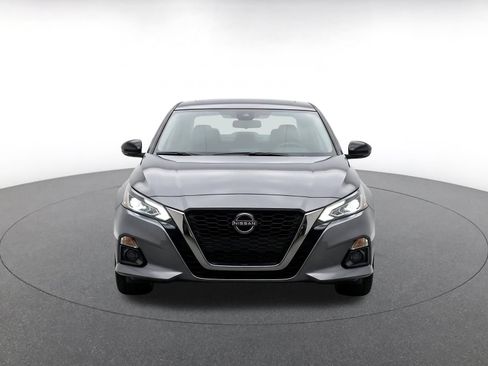 Used 2026 Nissan Altima 2.5 SV FWD image 2