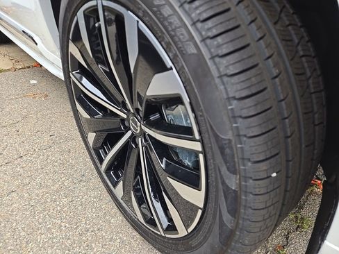 New 2026 Volvo XC90 B6 Ultra image 4