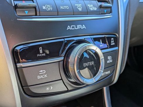 Used 2016 Acura TLX image 8