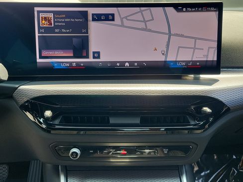Used 2026 BMW 330i Sedan w/ Premium Package RWD image 28