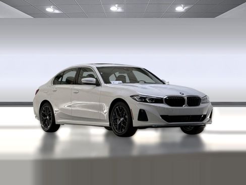Used 2026 BMW 330i Sedan w/ Premium Package RWD image 7