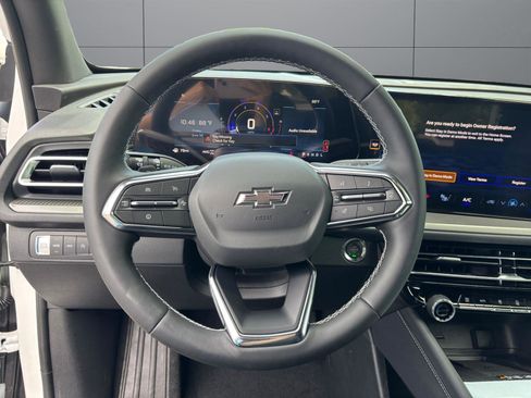 New 2026 Chevrolet Traverse LT w/ Midnight/Sport Edition AWD/4WD image 11