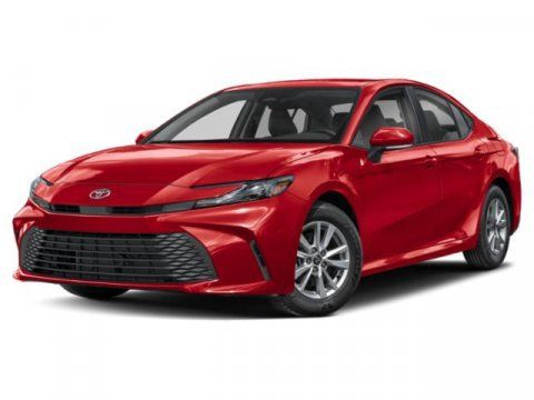 Used 2025 Toyota Camry XSE w/ Premium Plus Package AWD/4WD image 2
