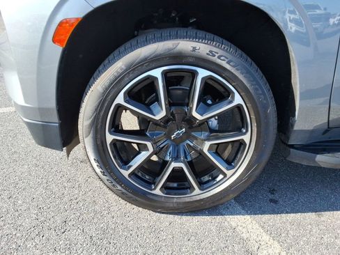 Used 2021 Chevrolet Suburban RST image 10