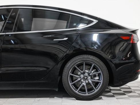 Used 2019 Tesla Model 3 Standard Range Plus RWD image 14