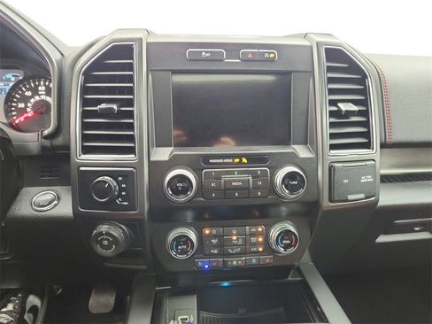 Used 2019 Ford F150 Lariat w/ Equipment Group 502A Luxury image 16