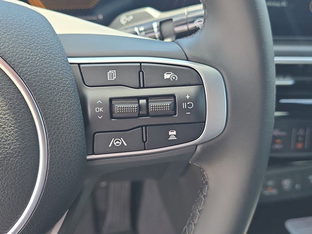 New 2026 Kia K5 GT-Line w/ GT-Line Premium Package FWD image 32
