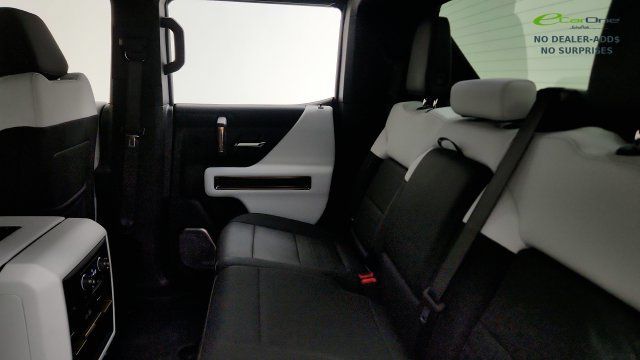 Used 2025 GMC Hummer EV 2X w/ Extreme Off-Road Package AWD/4WD image 41