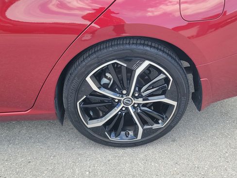 Used 2024 Nissan Altima 2.5 SR FWD image 28