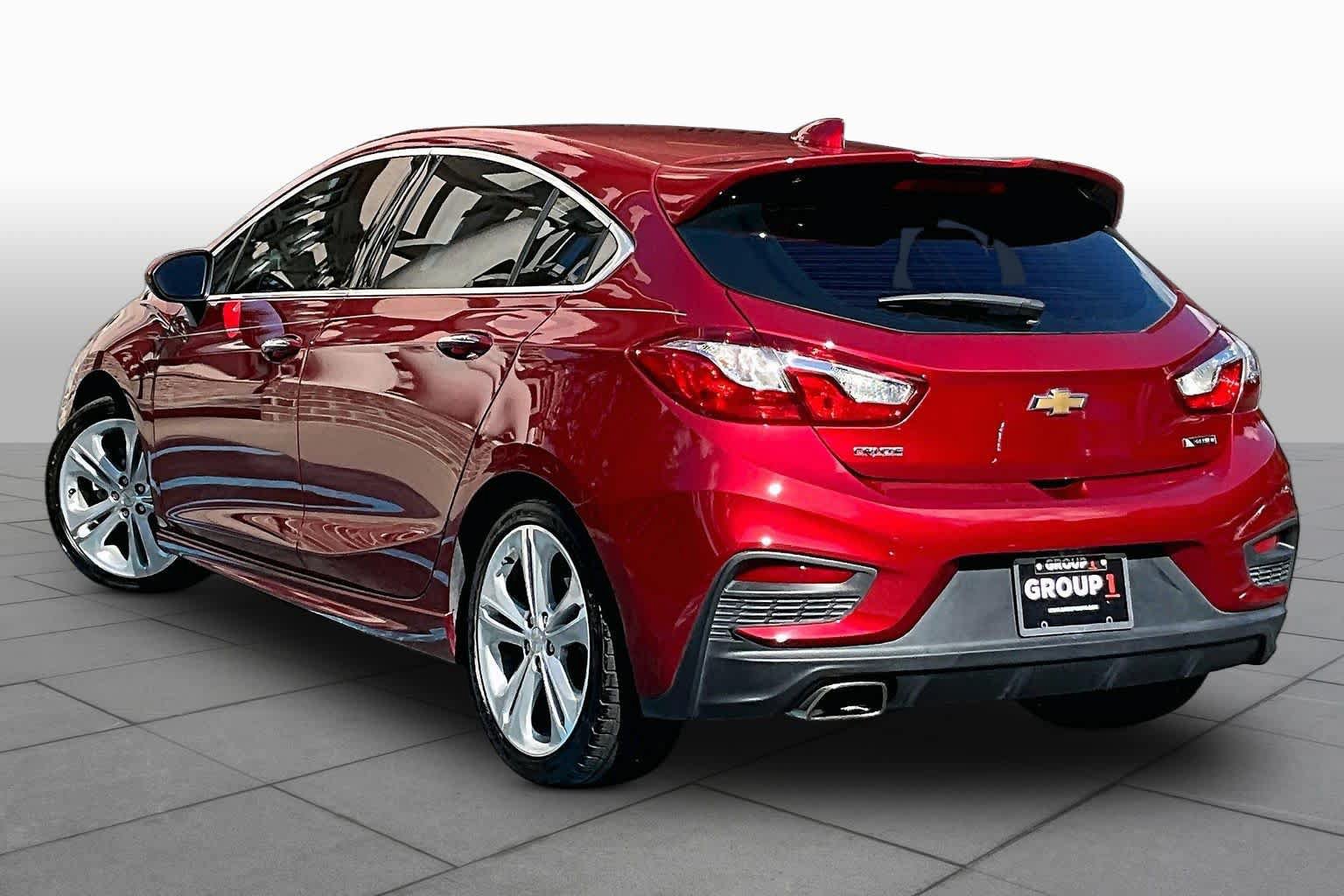Used 2017 Chevrolet Cruze Premier FWD image 12