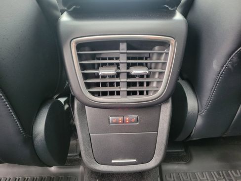 Used 2017 Lincoln MKX Reserve w/ Lincoln MKX Climate Package image 40