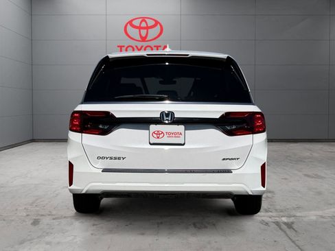 Used 2025 Honda Odyssey Sport-L image 4