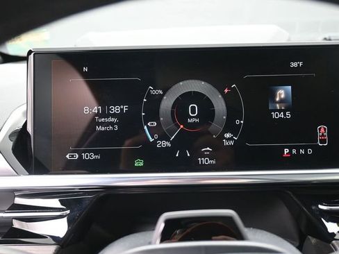 Used 2024 GMC Sierra EV Denali image 9