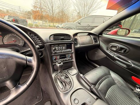 Used 2002 Chevrolet Corvette Coupe w/ Preferred Equipment Group2 image 13