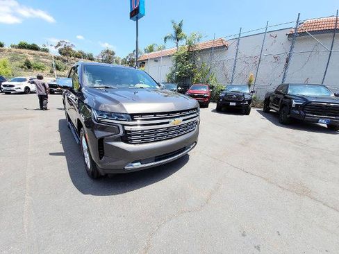 Used 2021 Chevrolet Tahoe Premier AWD/4WD image 2