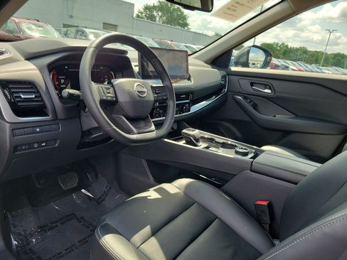 Certified 2025 Nissan Rogue SL AWD/4WD image 19