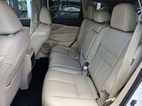 Used 2019 Nissan Murano SL w/ SL Technology Package FWD image 11