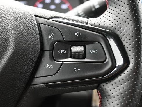 Used 2024 Chevrolet Trax RS w/ Driver Confidence Package image 21