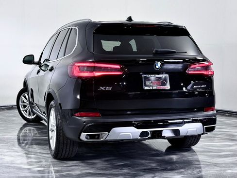 Used 2022 BMW X5 xDrive40i w/ Premium Package AWD/4WD image 9
