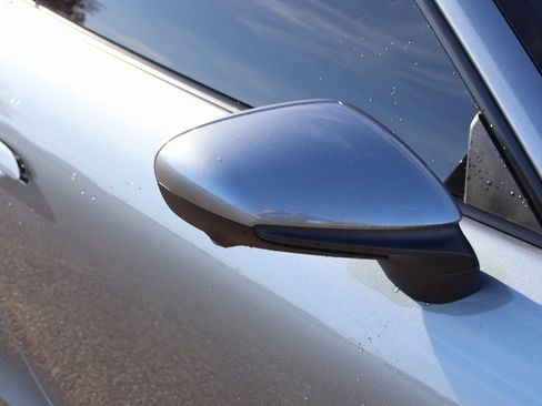 Certified 2025 Porsche 911 Carrera image 15