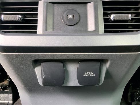 Used 2024 Ford F350 XLT w/ 360-Degree Camera Package image 33