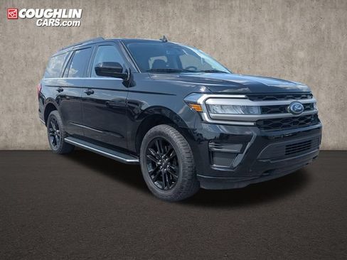 Used 2023 Ford Expedition XLT AWD/4WD image 1