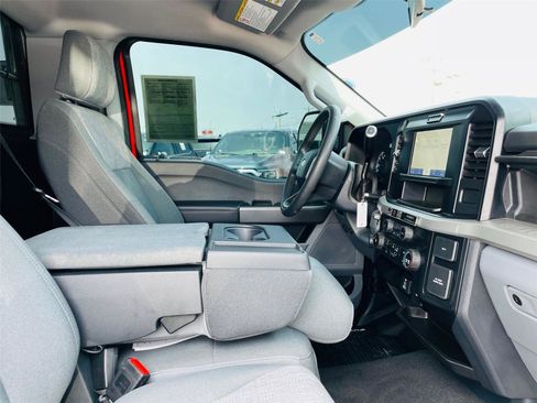 Used 2025 Ford F250 XLT AWD/4WD image 22