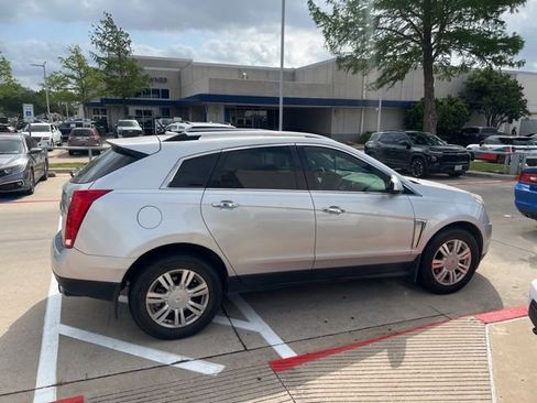 Used 2014 Cadillac SRX Luxury w/ Driver Awareness Package image 4