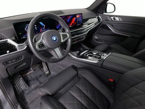 Used 2025 BMW X5 xDrive50e w/ M Sport Package image 23