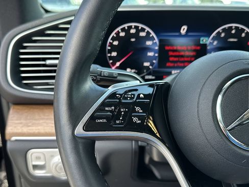 Used 2025 Mercedes-Benz GLE 450 4MATIC image 34